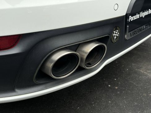 Used 2020 Porsche 911 Carrera S image 9