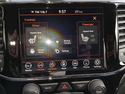 Used 2021 Jeep Grand Cherokee Altitude image 13