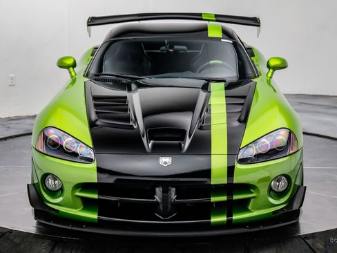 Used 2010 Dodge Viper ACR RWD image 35