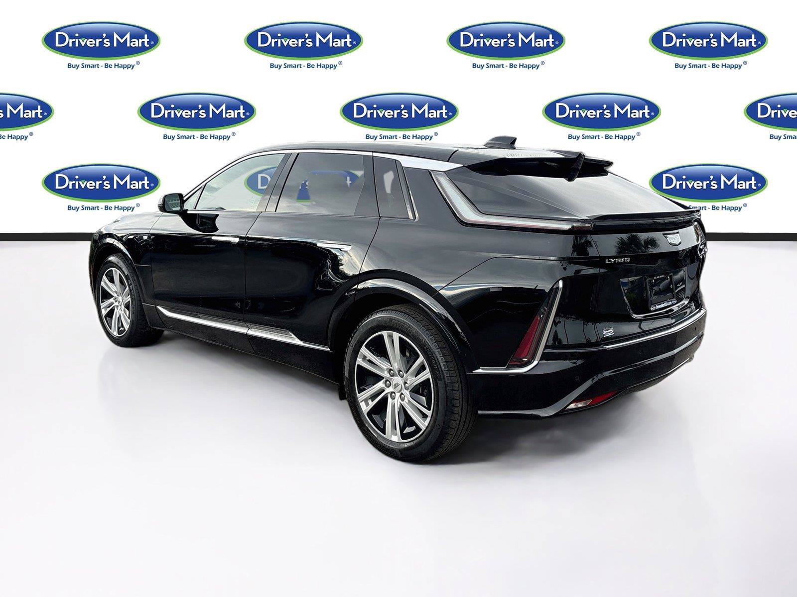 Used 2024 Cadillac Lyriq Tech RWD image 5