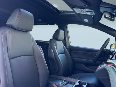 Used 2024 Honda Odyssey Sport image 31