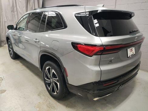 Used 2025 Buick Enclave Sport Touring w/ LPO, Floor Liner Package FWD image 22