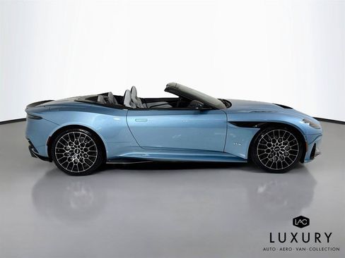 Used 2023 Aston Martin DBS Superleggera Volante RWD image 5
