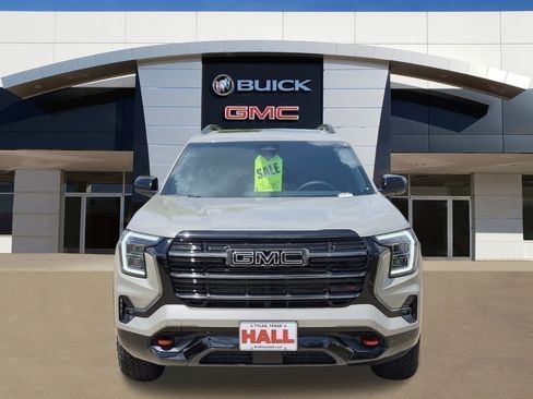 New 2026 GMC Terrain AT4 w/ Technology Package II AWD/4WD image 2