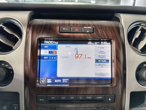 Used 2012 Ford F150 Lariat w/ Lariat Chrome Pkg image 48