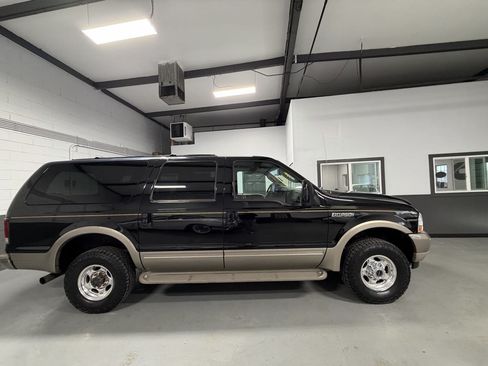 Used 2004 Ford Excursion Eddie Bauer AWD/4WD image 4