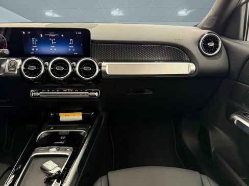 New 2026 Mercedes-Benz GLB 250 image 26