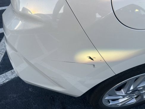 Used 2024 Subaru Impreza 2.0i image 3