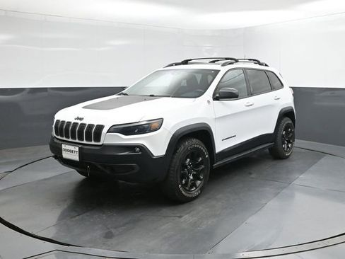 Used 2019 Jeep Cherokee Trailhawk image 30