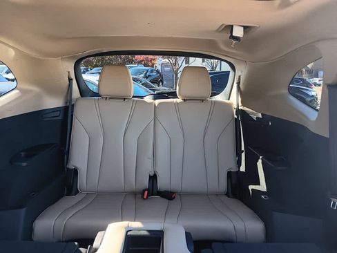 Used 2023 Acura MDX SH-AWD w/ Technology Package image 19