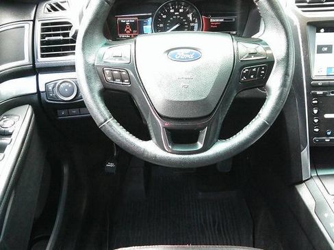 Used 2017 Ford Explorer Sport w/ Equipment Group 401A AWD/4WD image 5