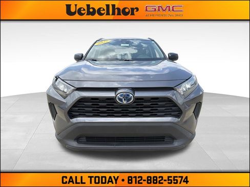 Used 2022 Toyota RAV4 LE AWD/4WD image 12