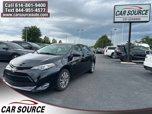 Used 2017 Toyota Corolla LE FWD image 1