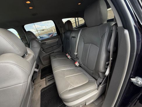 Used 2017 Chevrolet Traverse LS image 18