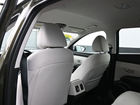 Certified 2025 Hyundai Tucson SEL FWD image 22