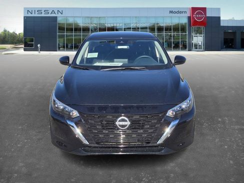 New 2025 Nissan Sentra SV w/ Trunk Package image 2