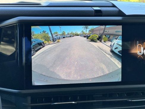 Used 2024 Jeep Wrangler Sport S image 33