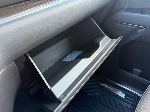 Certified 2023 Chevrolet Silverado 1500 RST image 23