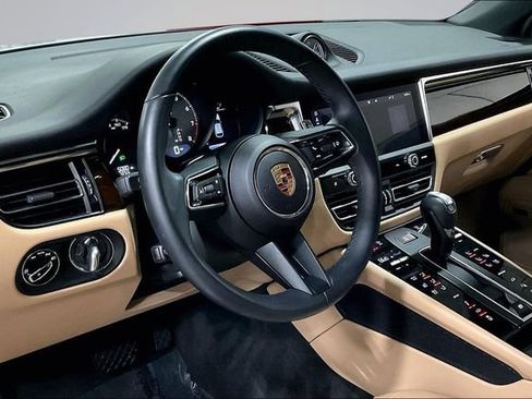 Used 2024 Porsche Macan S w/ Premium Plus Package AWD/4WD image 16
