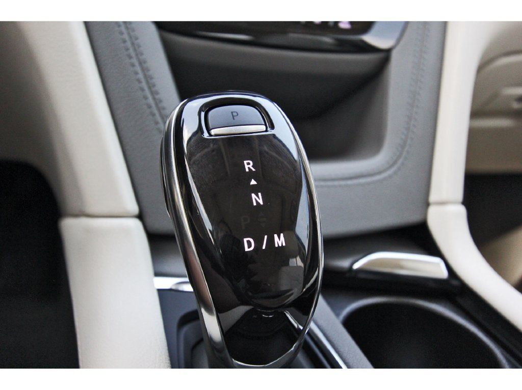 Used 2026 Cadillac XT5 Premium Luxury w/ Driver Assist Package FWD image 25