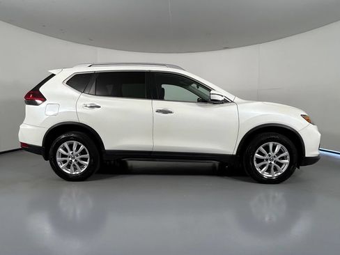 Used 2019 Nissan Rogue SV AWD/4WD image 8