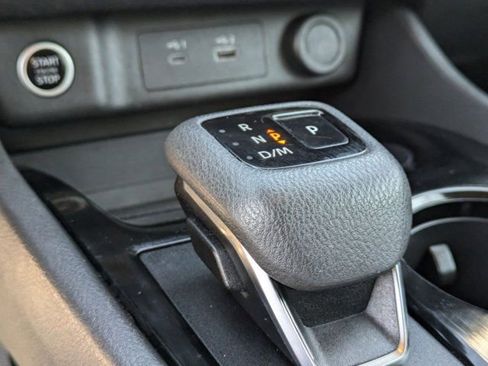 Used 2023 Nissan Rogue SV image 22