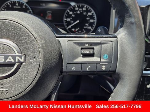 Used 2024 Nissan Pathfinder SL FWD image 24