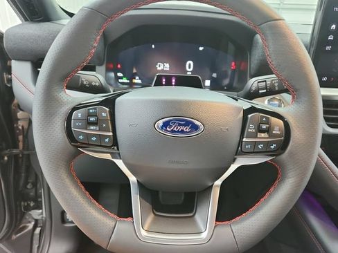 Used 2025 Ford Explorer ST-Line w/ Premium Package RWD image 23