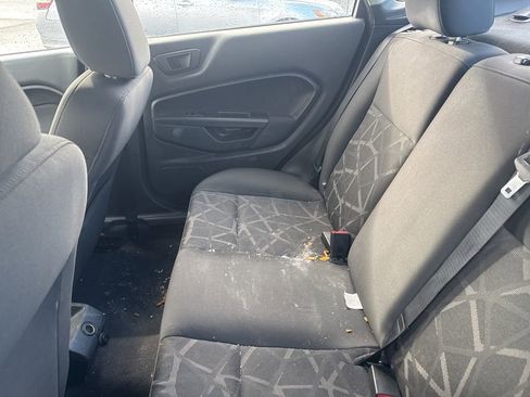 Used 2011 Ford Fiesta SE w/ 203A Rapid Spec Order Code image 7