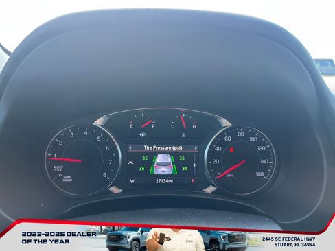 Used 2023 GMC Terrain SLT w/ Tech Package FWD image 28