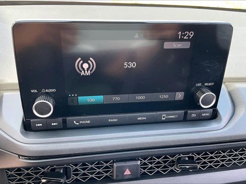 Used 2023 Honda Accord LX image 31