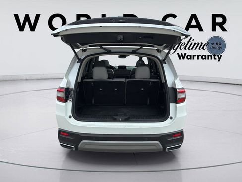 Used 2023 Honda Pilot Touring image 18