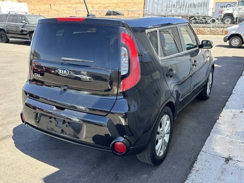 Used 2016 Kia Soul ! w/ Premium Package FWD image 3