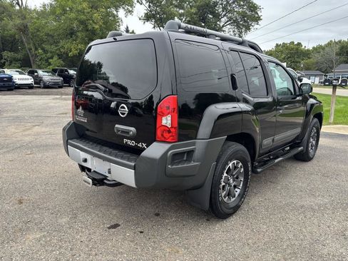 Used 2015 Nissan Xterra PRO-4X AWD/4WD image 5