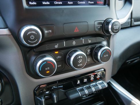 Used 2019 RAM 1500 Big Horn AWD/4WD image 36