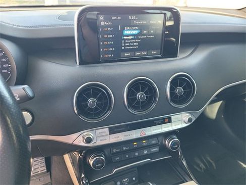 Used 2020 Kia Stinger GT image 24