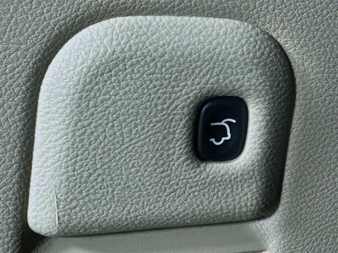 Used 2020 Jeep Grand Cherokee Limited image 33