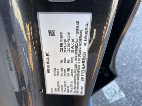 Used 2024 Tesla Model 3 Standard Range image 10