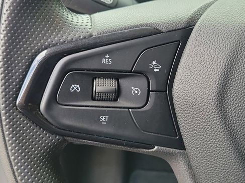Used 2022 Chevrolet TrailBlazer LT w/ Convenience Package FWD image 25