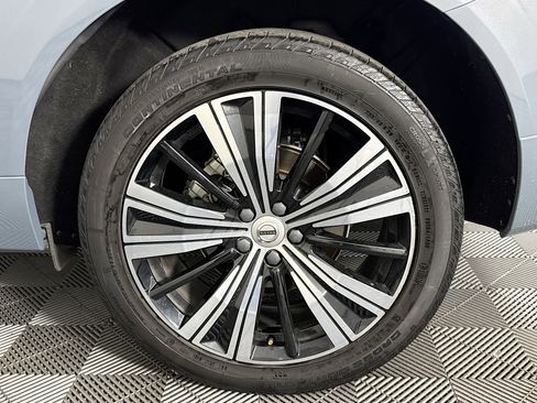 Used 2022 Volvo XC60 B5 Inscription w/ Advanced Package image 36