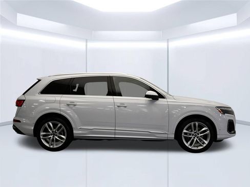 Used 2025 Audi Q7 3.0T Premium Plus w/ Premium Plus Package AWD/4WD image 6