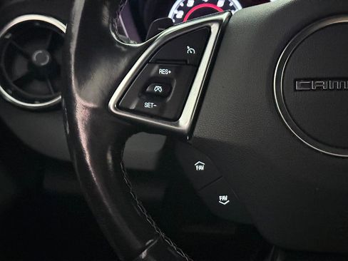 Used 2018 Chevrolet Camaro LT w/ Technology Package RWD image 37