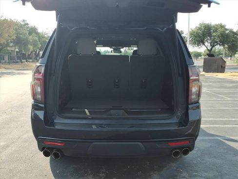Used 2023 Chevrolet Tahoe Z71 w/ Z71 Off-Road Package AWD/4WD image 17
