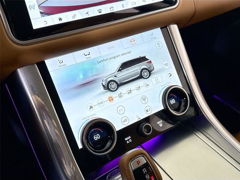 Used 2022 Land Rover Range Rover Sport SVR image 19