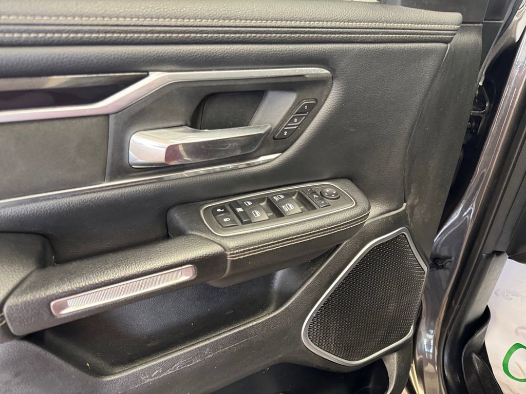 Used 2022 RAM 1500 Laramie w/ Sport Appearance Package AWD/4WD image 11