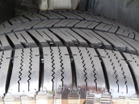 Used 2018 Volvo XC90 T5 Momentum w/ Convenience Package FWD image 34