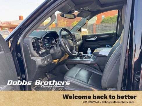 Used 2023 Chevrolet Silverado 1500 LTZ w/ LTZ Premium Package AWD/4WD image 13