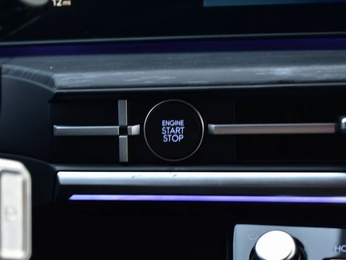 New 2025 Hyundai Santa Fe Limited image 44