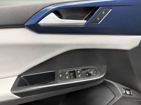 Used 2022 Volkswagen Taos SE image 23