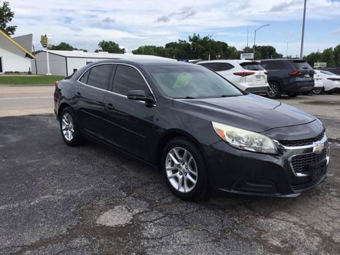 Used 2015 Chevrolet Malibu LT w/ Power Convenience Package FWD image 8
